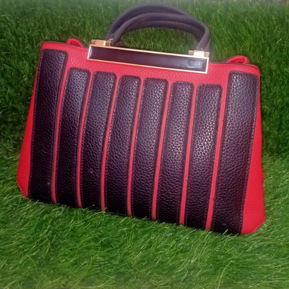 Handbags - Women's handbag